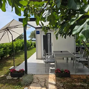 Ferienhaus Ceca***, Fažana